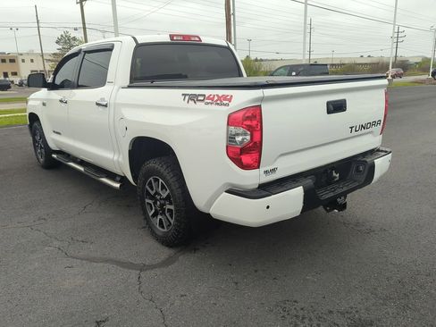 Used 2018 Toyota Tundra Limited w/ Limited Premium Package AWD/4WD image 6