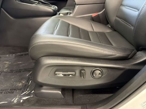 Used 2025 Honda CR-V EX-L image 22