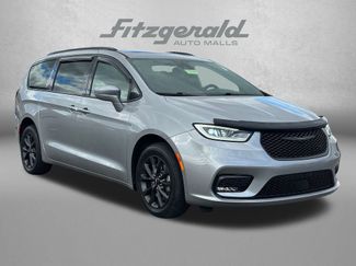 Used 2021 Chrysler Pacifica Limited w/ S Appearance Package 360° Tour