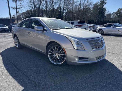 Used 2013 Cadillac XTS Platinum image 4