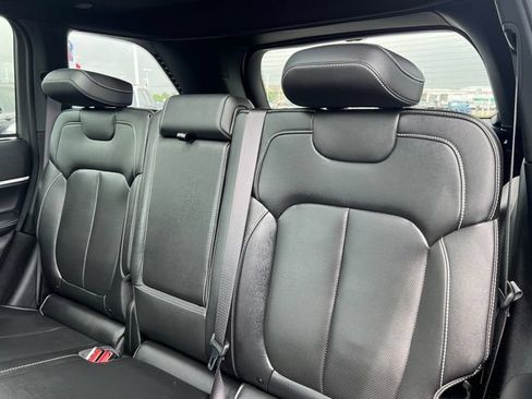 Certified 2025 Jeep Grand Cherokee Limited w/ Luxury Tech Group II AWD/4WD image 27