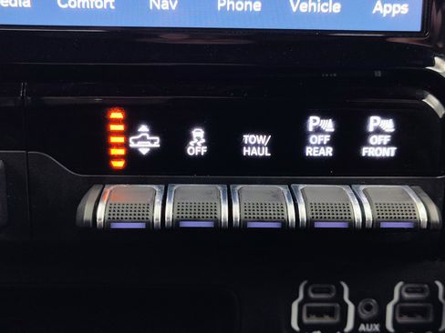 Used 2022 RAM 1500 Limited w/ Body Color Bumper Group image 48