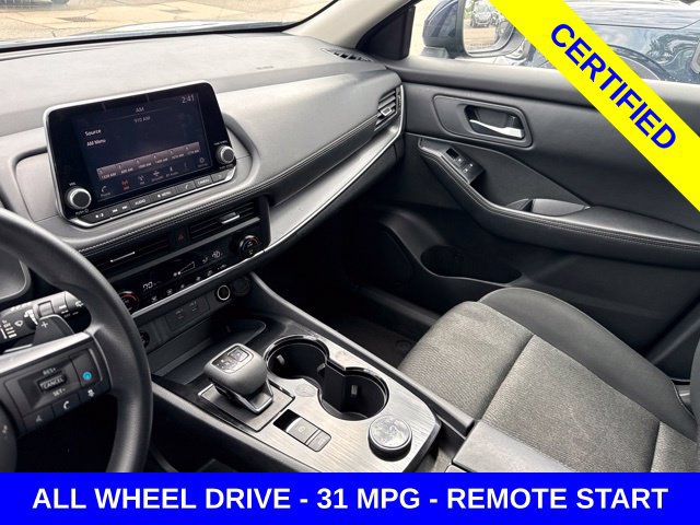 Used 2024 Nissan Rogue SV AWD/4WD image 9