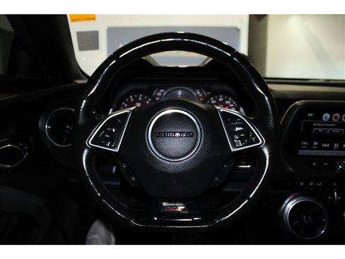 Used 2016 Chevrolet Camaro SS image 18