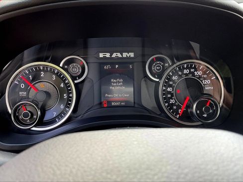 Used 2019 RAM 1500 Big Horn AWD/4WD image 14