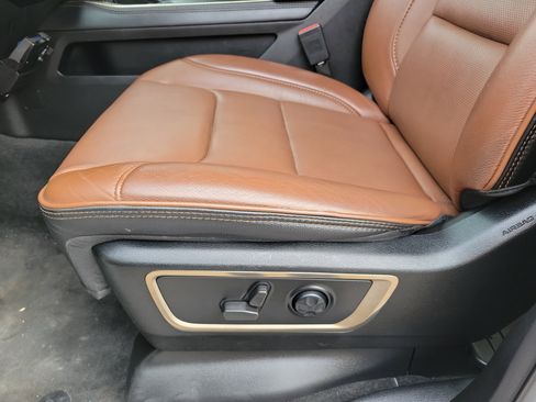 Used 2022 RAM 1500 Limited image 5