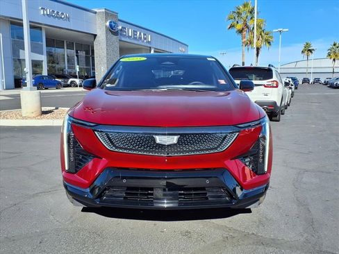 Used 2025 Cadillac Optiq Sport 1 image 10