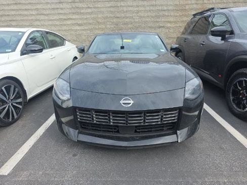 Certified 2024 Nissan Z Performance w/ Floor Mat Package image 2