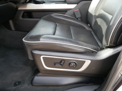 Used 2019 RAM 1500 Laramie AWD/4WD image 20