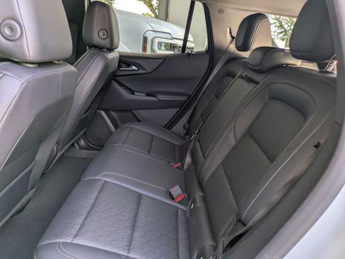 Used 2025 Chevrolet Equinox LT w/ Convenience Package II FWD image 15