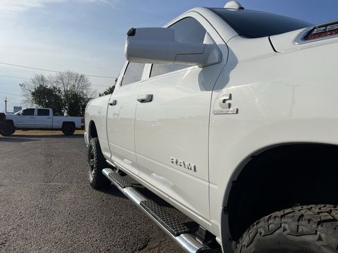 Used 2022 RAM 2500 Tradesman w/ Chrome Appearance Group image 15