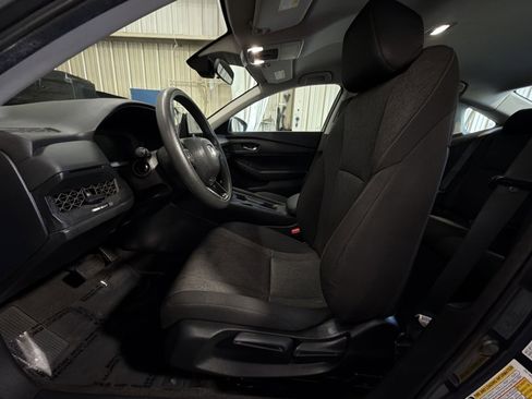 Used 2025 Honda Accord LX image 13