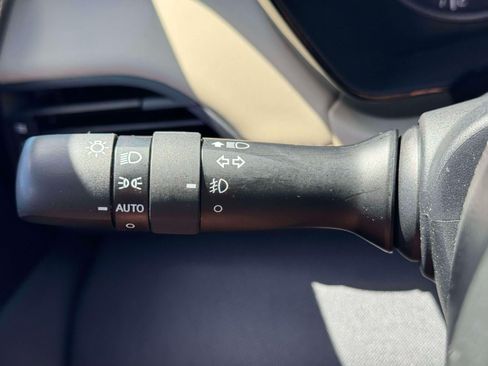 Certified 2025 Subaru Outback Premium AWD/4WD image 17