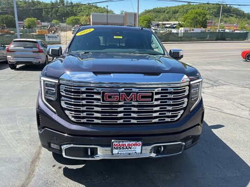 Used 2022 GMC Sierra 1500 Denali AWD/4WD image 2