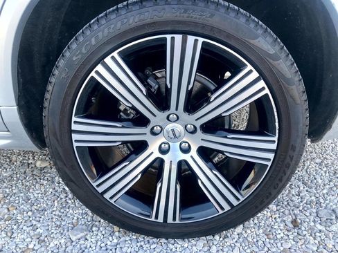 Used 2022 Volvo XC90 T6 Momentum w/ Climate Package image 29