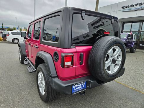Used 2022 Jeep Wrangler Unlimited Sport AWD/4WD image 3
