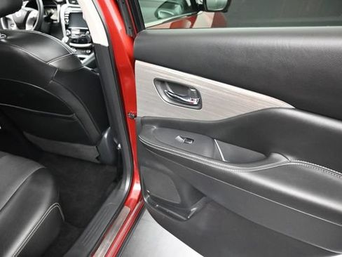 Used 2018 Nissan Murano SL w/ Moonroof Package FWD image 20