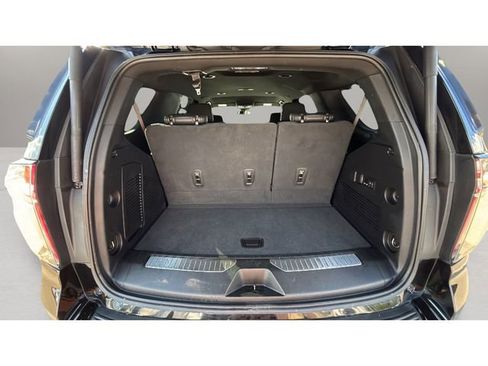 Used 2023 Chevrolet Tahoe Z71 w/ Luxury Package image 31