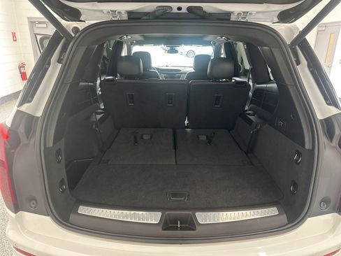 Used 2021 Cadillac XT6 Luxury FWD image 12