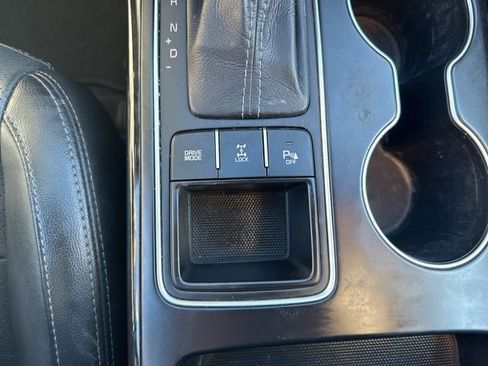 Used 2017 Kia Sorento EX image 30