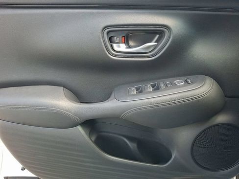 Certified 2024 Honda HR-V EX-L image 21
