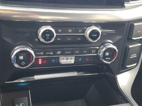 Used 2021 Ford F150 Lariat w/ Equipment Group 501A Mid image 18