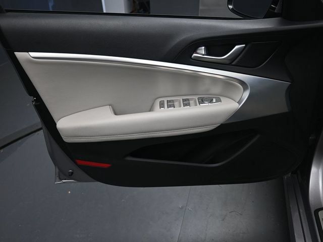 Used 2023 Genesis G70 2.0T RWD image 20