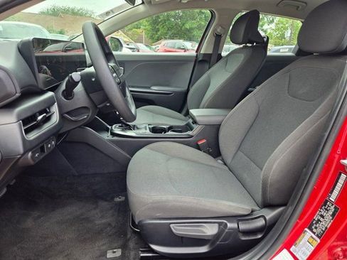 Used 2025 Kia K4 LXS image 14