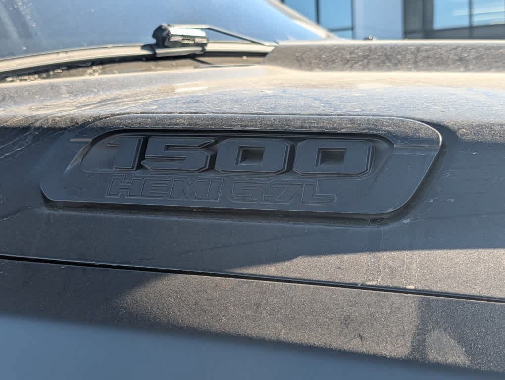 Used 2019 RAM 1500 Laramie AWD/4WD image 10