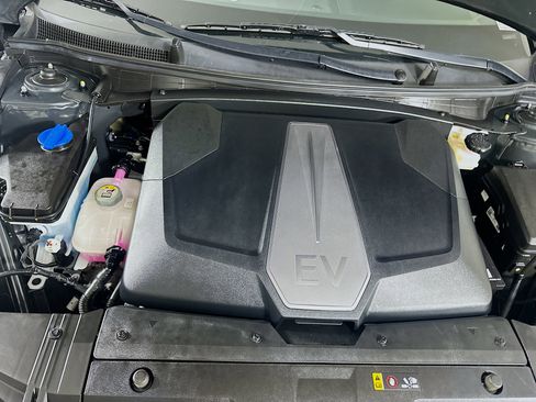 Used 2024 Kia EV6 Wind image 33