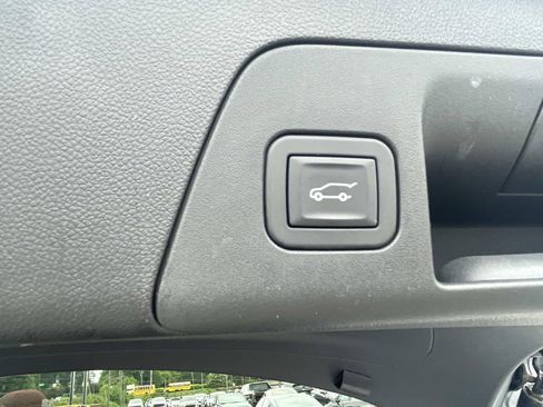 Used 2024 Buick Envision Sport Touring AWD/4WD image 12