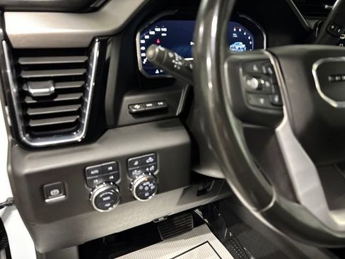 Used 2024 GMC Sierra 3500 Denali w/ Denali Reserve Package AWD/4WD image 27