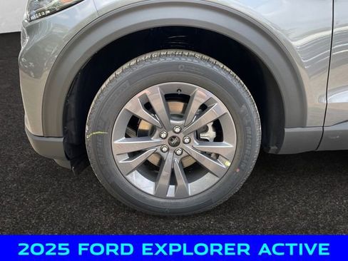 New 2025 Ford Explorer Active w/ Active Comfort Package image 14