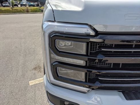 New 2026 Ford F250 Platinum AWD/4WD image 11