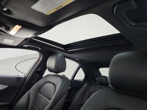 Used 2018 Mercedes-Benz C 300 Sedan image 17
