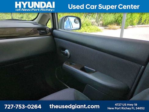 Used 2011 Nissan Versa Sedan FWD image 16