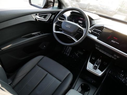 Used 2023 Audi Q4 e-tron Premium Plus w/ Premium Plus RWD image 9