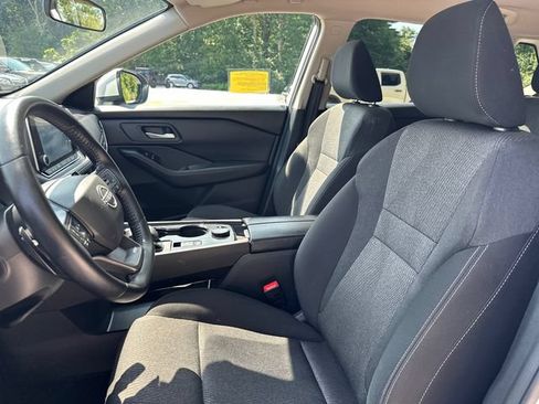 Used 2025 Nissan Rogue SV AWD/4WD image 35