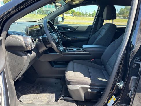 Used 2025 Chevrolet Equinox LT FWD image 27
