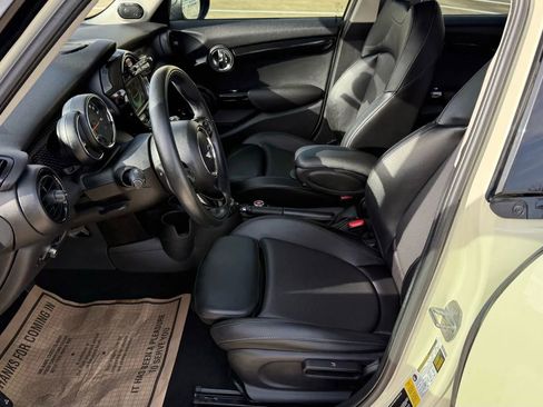 Used 2016 MINI Cooper S image 12