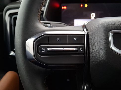 Used 2026 GMC Canyon AT4 w/ Nightfall Essentials Package image 22