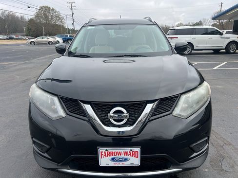 Used 2016 Nissan Rogue SV image 3
