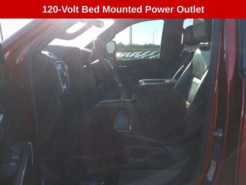 Used 2022 GMC Sierra 2500 AT4 w/ AT4 Premium Plus Package image 17