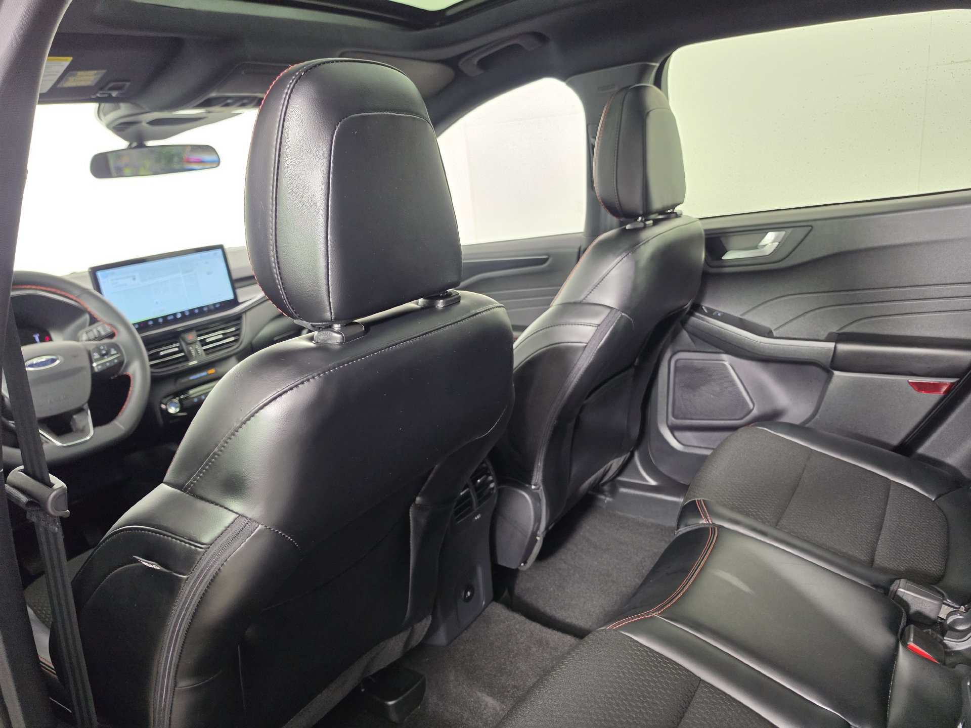 Used 2025 Ford Escape ST-Line w/ Equipment Group 301A FWD image 23