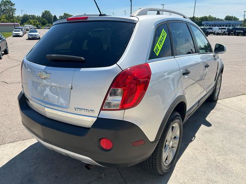Used 2013 Chevrolet Captiva Sport LS FWD image 5