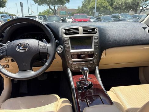 Used 2008 Lexus IS 250 w/ Premium Pkg RWD image 18