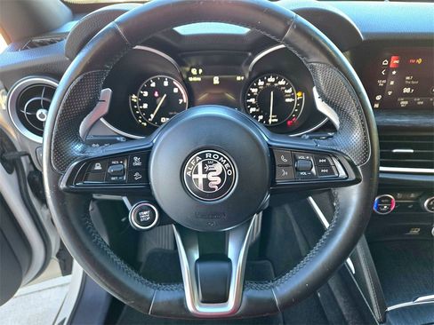 Used 2022 Alfa Romeo Stelvio Sprint image 14