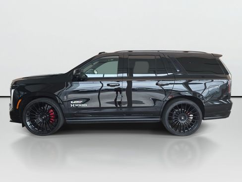 Used 2025 Cadillac Escalade V AWD/4WD image 3