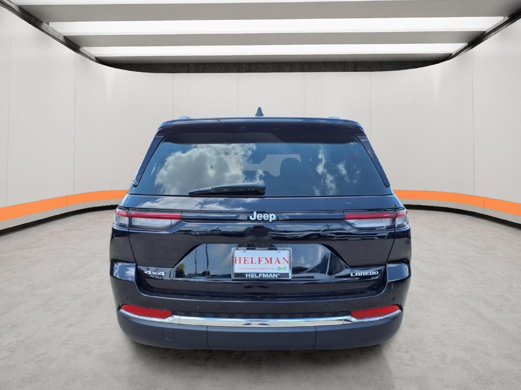 New 2026 Jeep Grand Cherokee Laredo AWD/4WD image 5