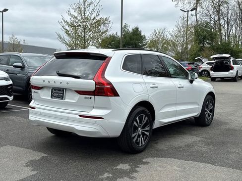 Used 2023 Volvo XC60 B5 Core AWD/4WD image 4
